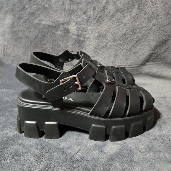 PRADA Monolith Black rubber sandals Size 38 / 7.5 - Picture 2 of 13